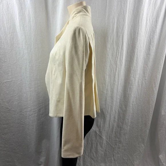 Kimberley Ovitz Cream Sophisticated Suit Jacket with Pleated Back 10 - Picture 4 of 10